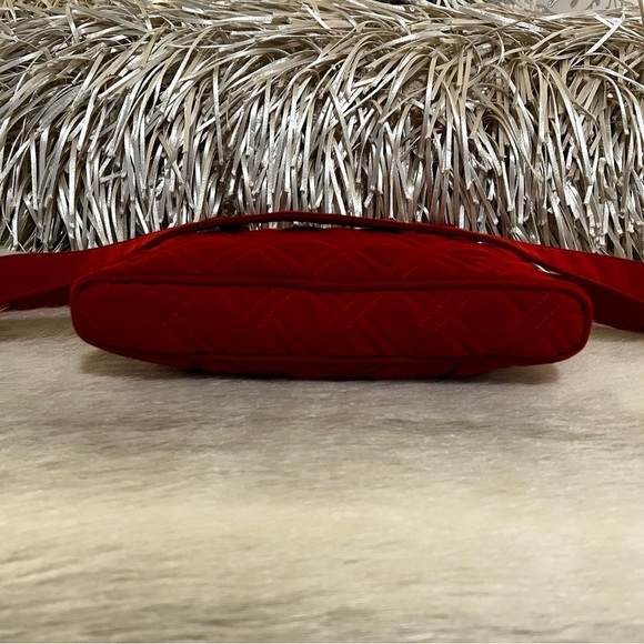 VERA BRADLEY Red Microfiber Zipper Hipster Crossbody Travel Light Minimalist - Picture 12 of 14